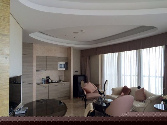 皇家奢华海景家庭套房