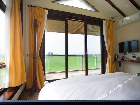 寒露精致田园情侣间