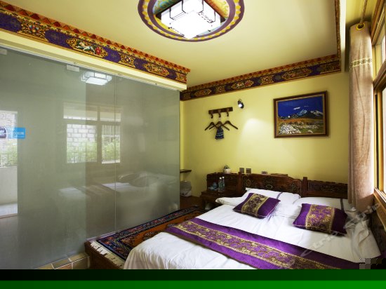 藏式榻榻米大床房