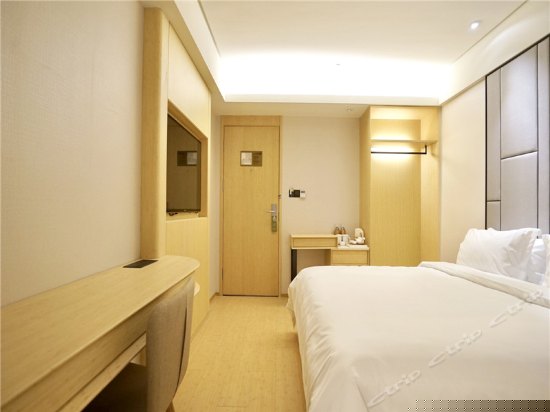 高级大床房