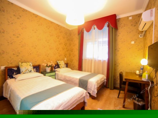 鹿鸣小镇标准间