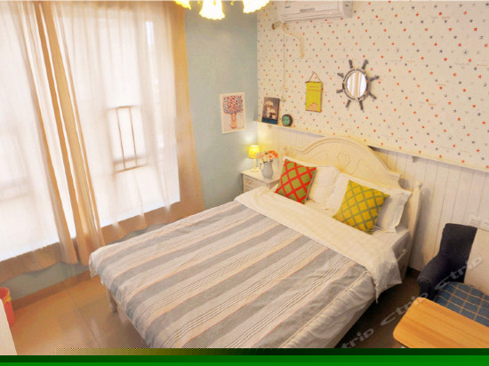 温馨特价大床房