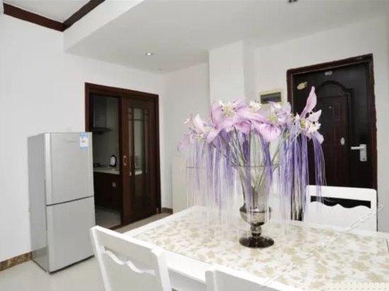 蓝色港湾阳台海景两房一厅