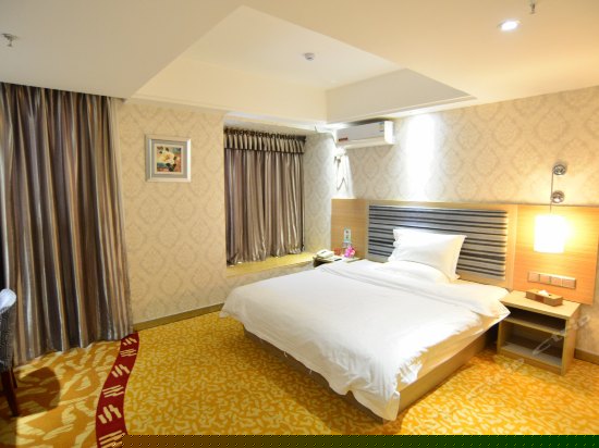 浪漫阳光(大床房)