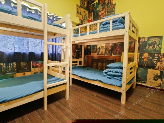 男生八人间床位房（尚武）