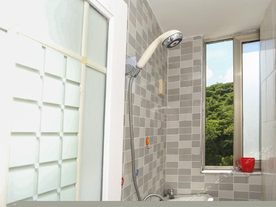 飘窗海景家庭房