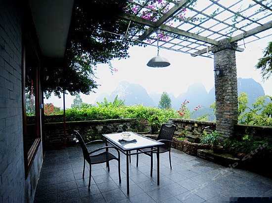 9号江景阳台大床房