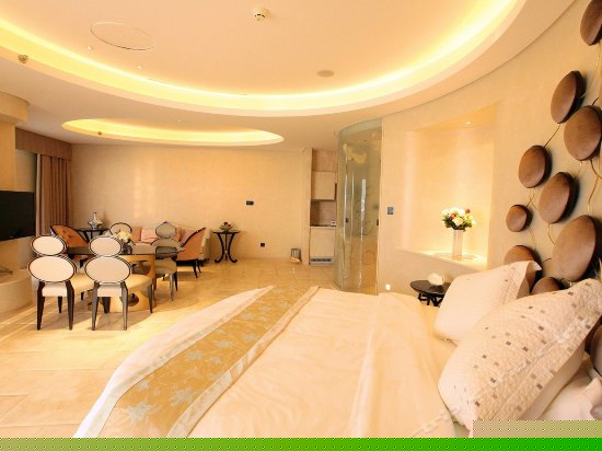 皇家尊贵海景蜜月套房