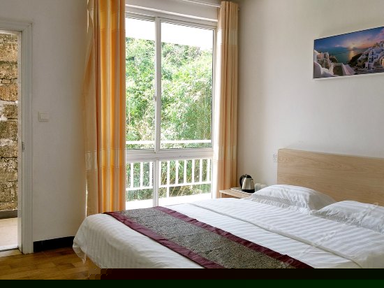 逸致情侣大床房