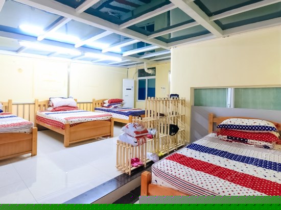 女生四人间（床位）