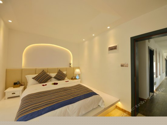 二楼榻榻米大床房