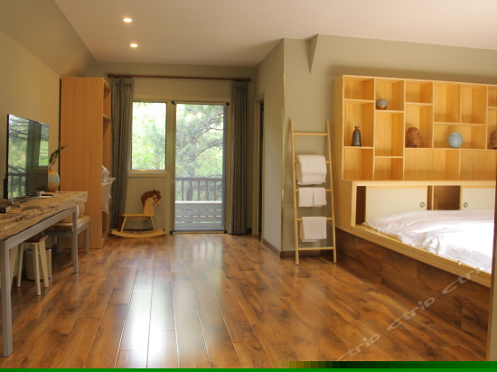 三人榻榻米森林房