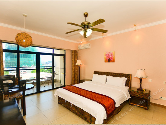 高级海景电脑大床房