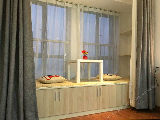 梦幻涟漪湖景房