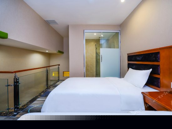 复式双床间(无窗)