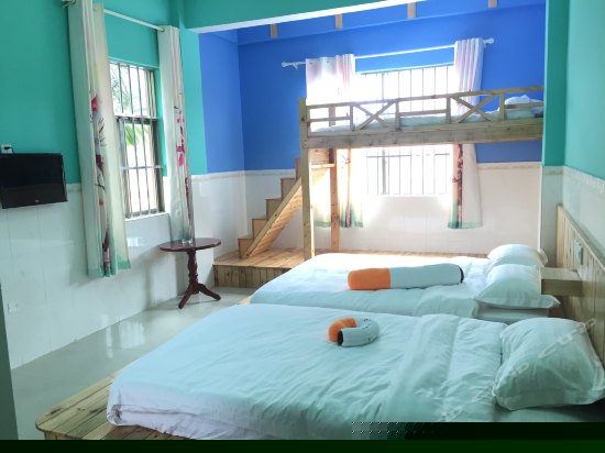 狂欢塌塌米三人房