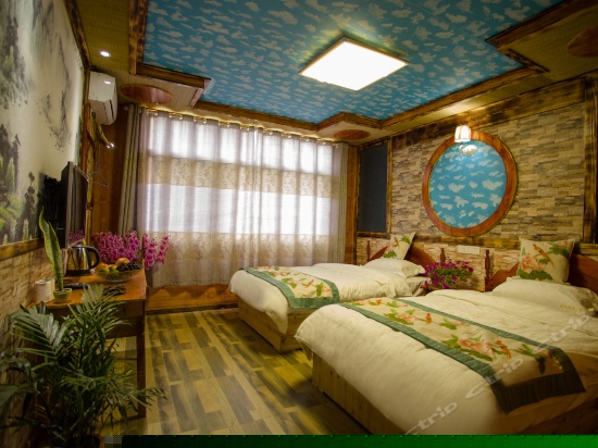 天蓝愿心双床标间