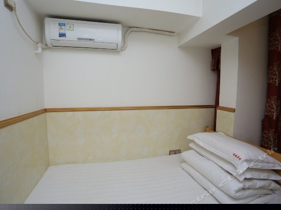 豪华电脑情侣房