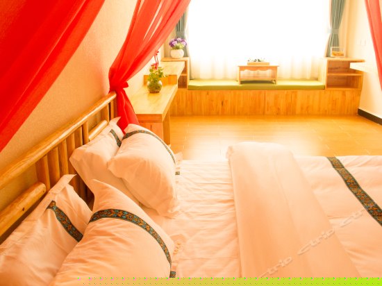 阳光舒适大床房