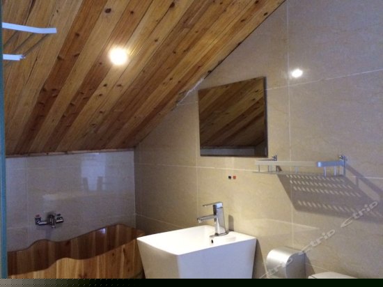 金玉满堂大床房