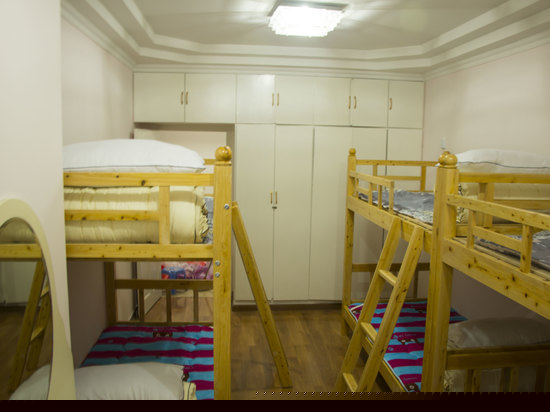 女生江景六人间（床位）