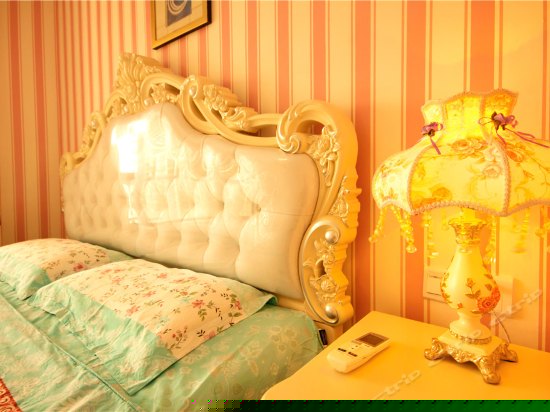 豪华海景家庭房（三房一厅）