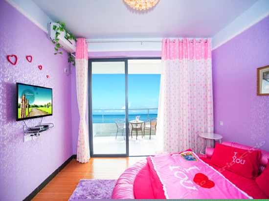 180度无敌海景圆床房