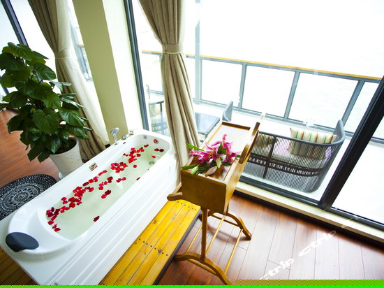 豪华海景商务套房302