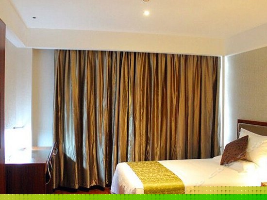 和颐商务大床房