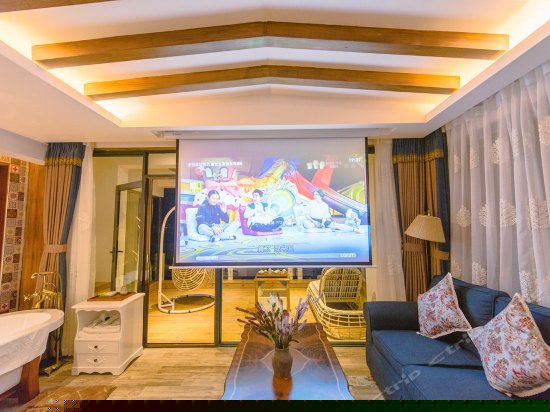 泰式180°阔海景大床房