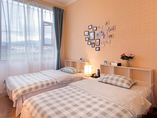 花开田田园风光房