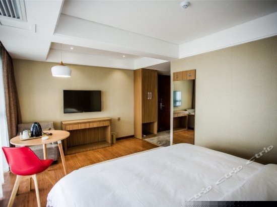 高级大床房