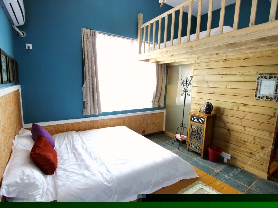 阁楼上下床房6209