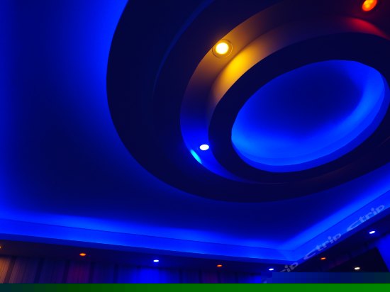 浪漫地中海主题影院房