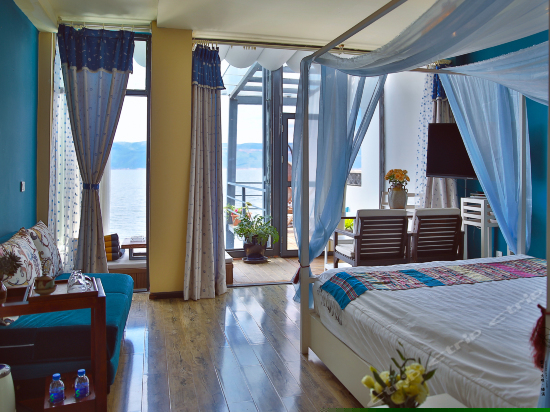 海景露台豪华大床房