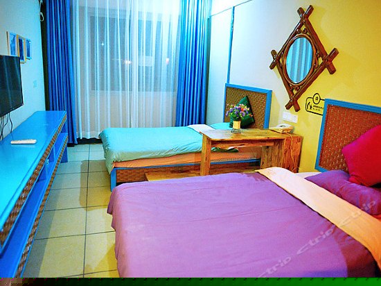 天涯若比邻双床房