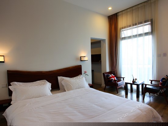 四谛（园景大床房）