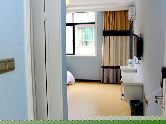 温馨家庭亲子房