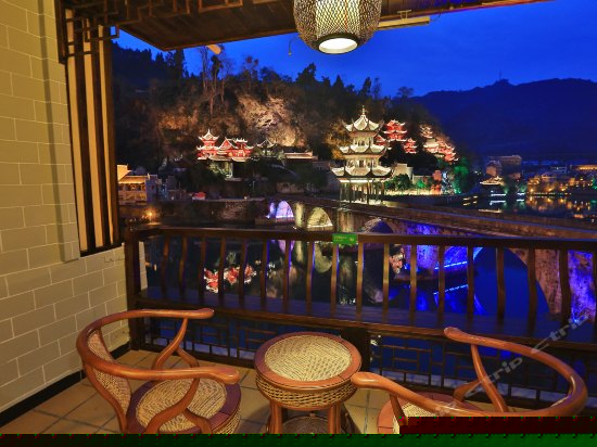 檀馨依涟阳台观景房