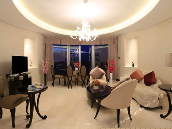 诺曼王朝尊贵海景家庭套房（两房一厅）