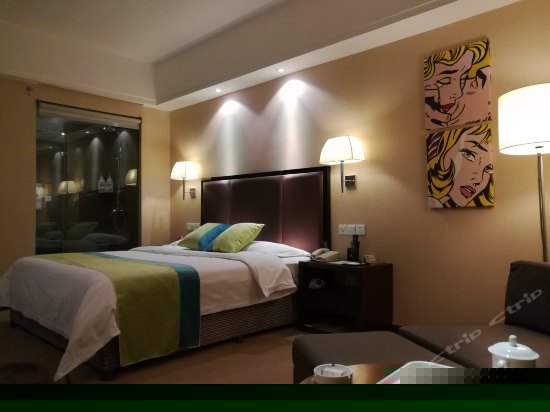 高级标准大床房