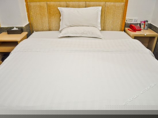 普通单人间（无窗）