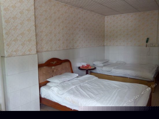 电脑空调双人房