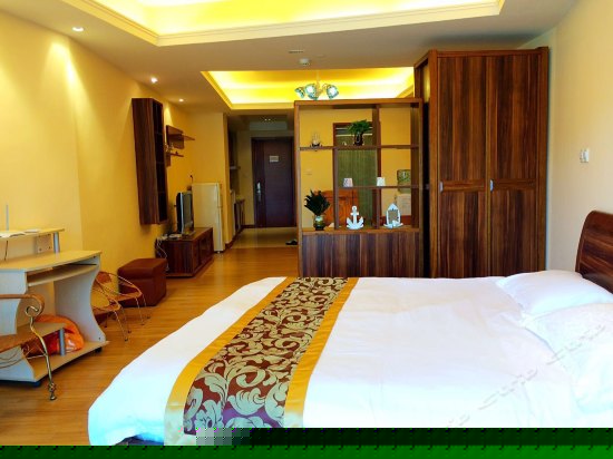 海云天豪华园景大床间