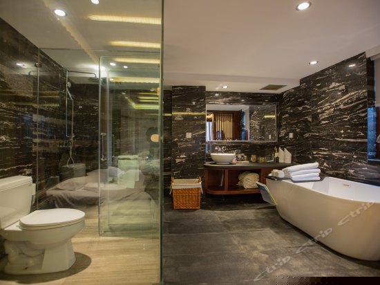 小桥流水观景房