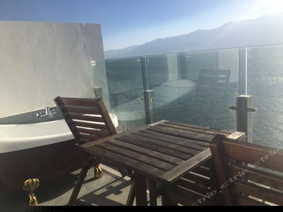 正面全海景大床房