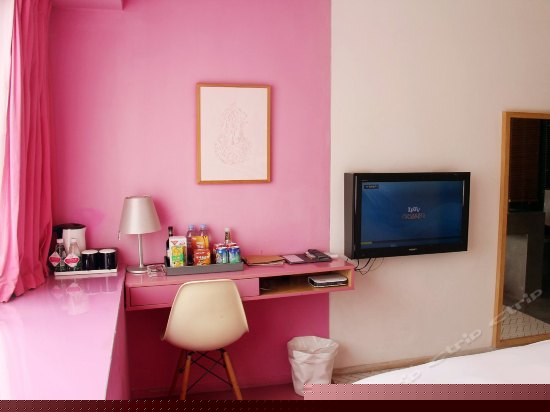 温馨情侣大床房