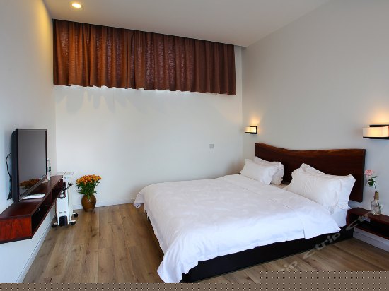 四谛（园景大床房）