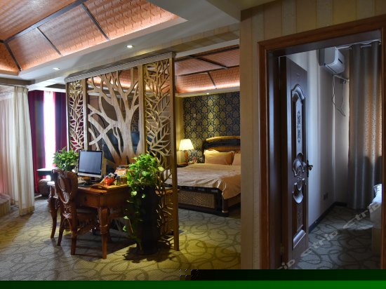 巴厘岛风情主题套房