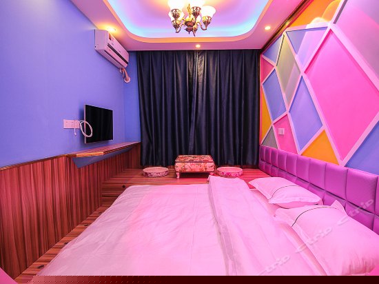 榻榻米主题大床房